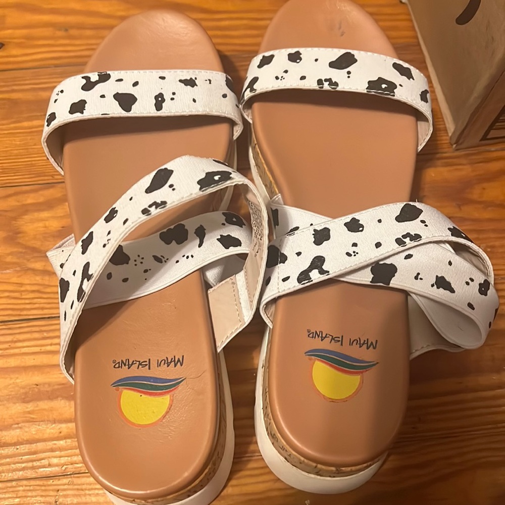 Maui Island brand new (with box) cow print wedged sandals
